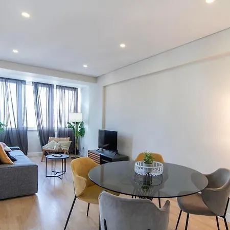 New - Luxury & Bright Lisbon